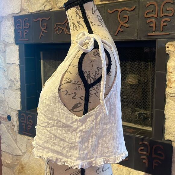 Girl and the Sun White Camomile Crop Top, Size Small - Picture 4 of 11